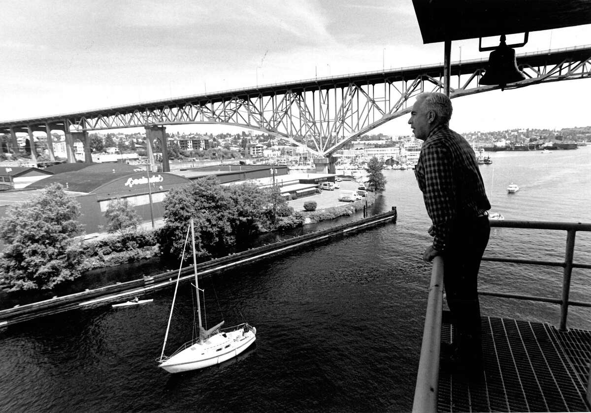 June 13, 1984 - Bridge tender Ken Leask checks the status of approaching boats before opening the Fremont Bridge. Photo by Robert DeGiulio.
