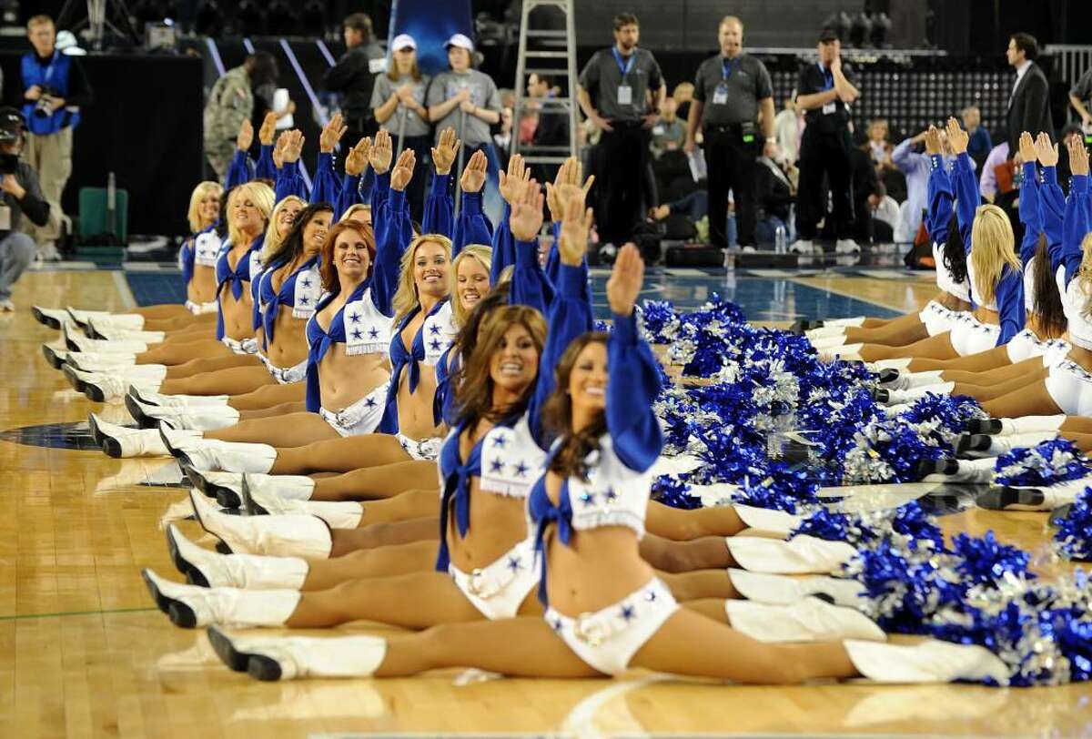 Dallas Cowboys Cheerleaders 'All Stars' fill in for playoff game