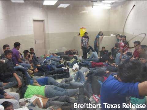 Leaked photos show immigrant children packed in crowded Texas border