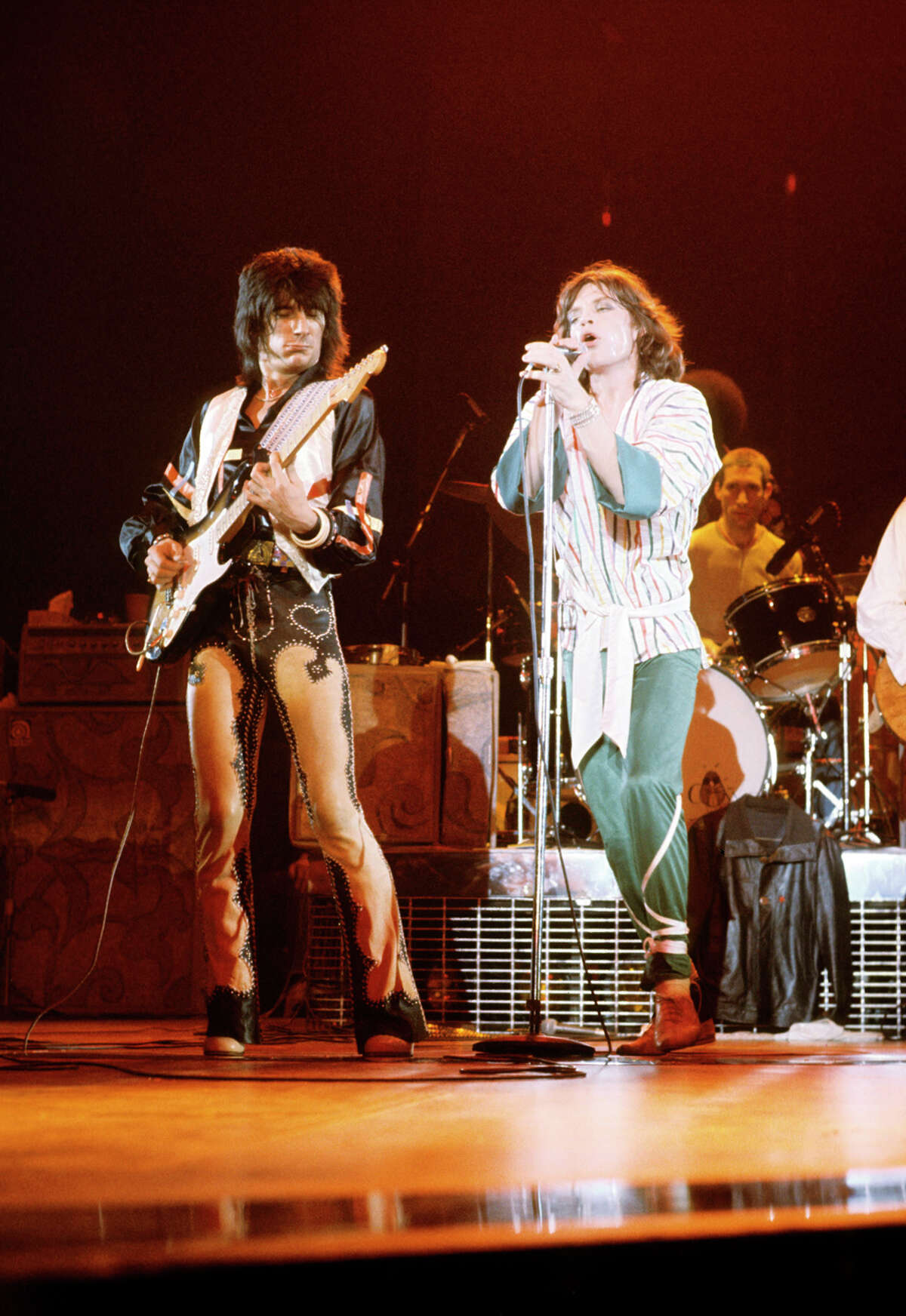 Never-before-seen photos of Rolling Stones on display in San Antonio