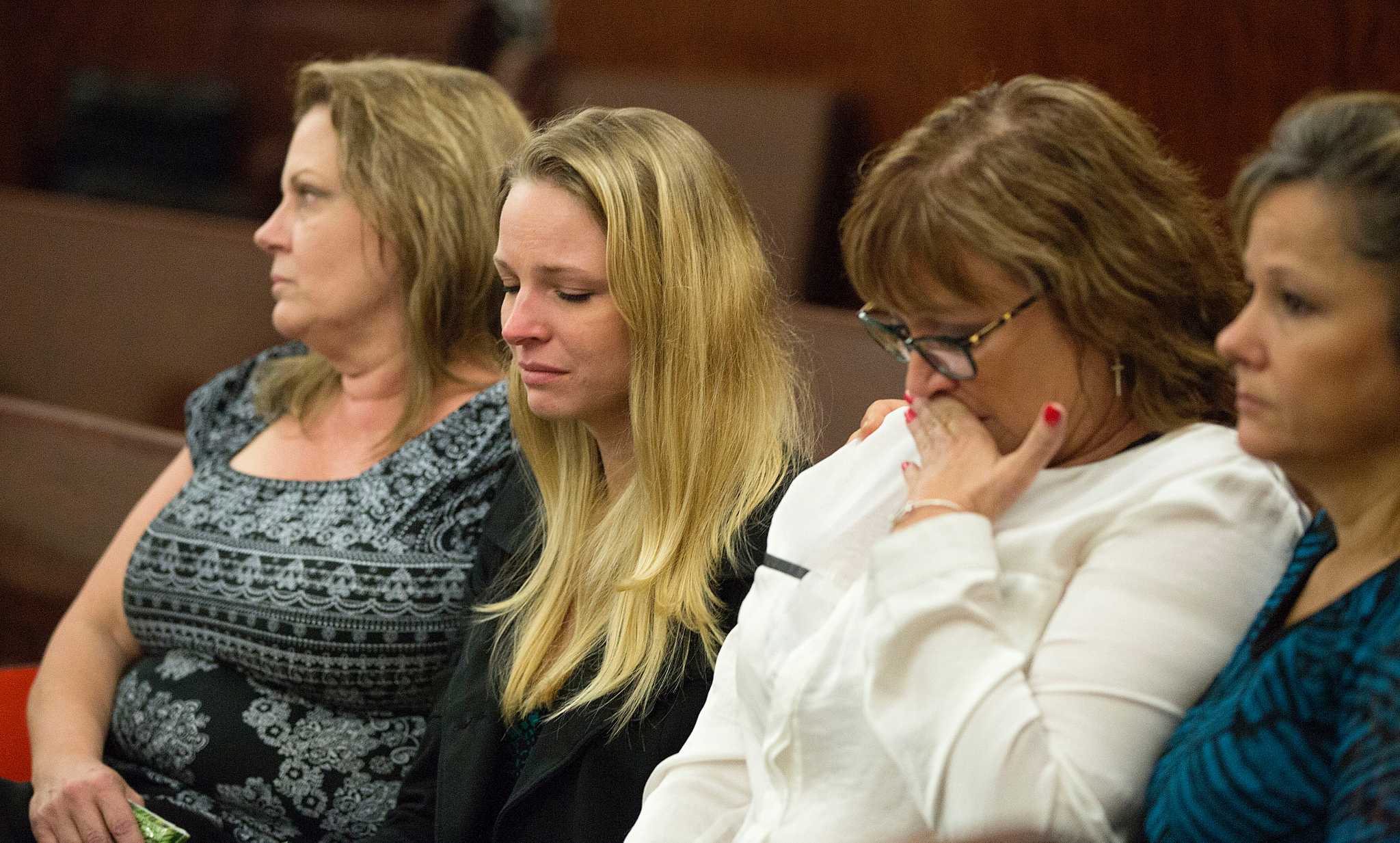 Killer who buried girlfriend's body in West Texas is sentenced