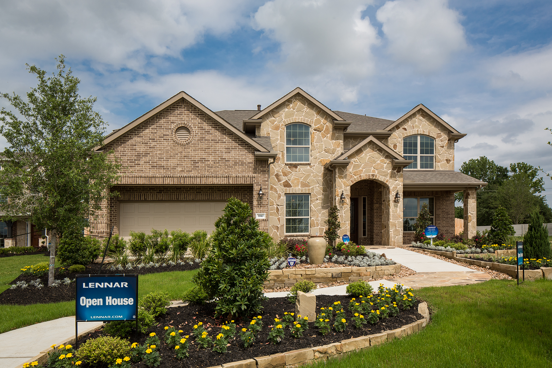 Builders' models open at Falls at Green Meadows