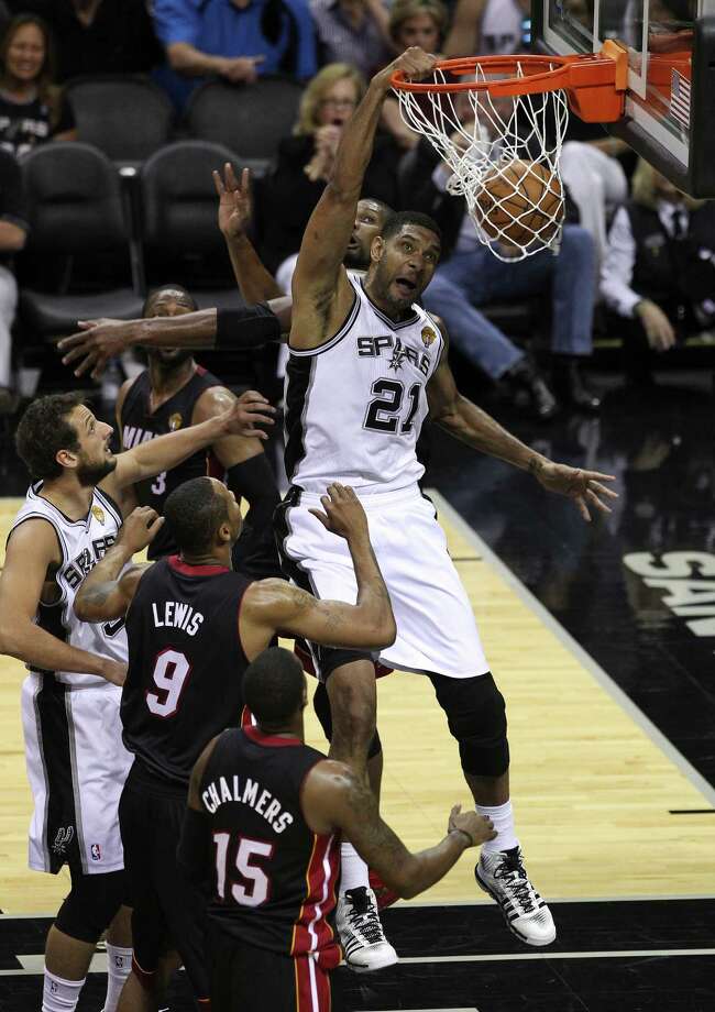 dunk low spurs