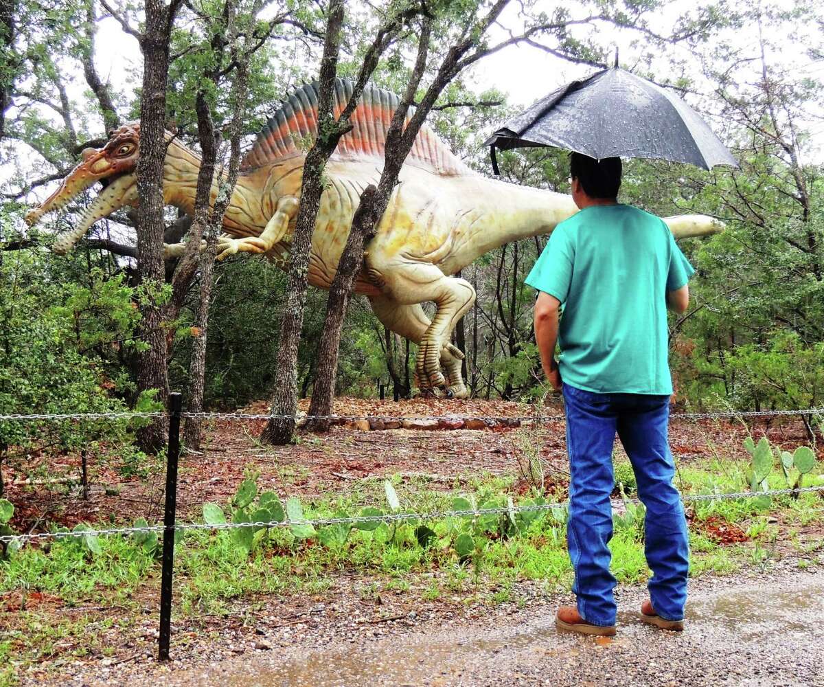 Walk and camp where Texas dinosaurs once roamed at Dinosaur Valley ...