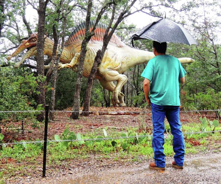 dinosaurs at allaire state park