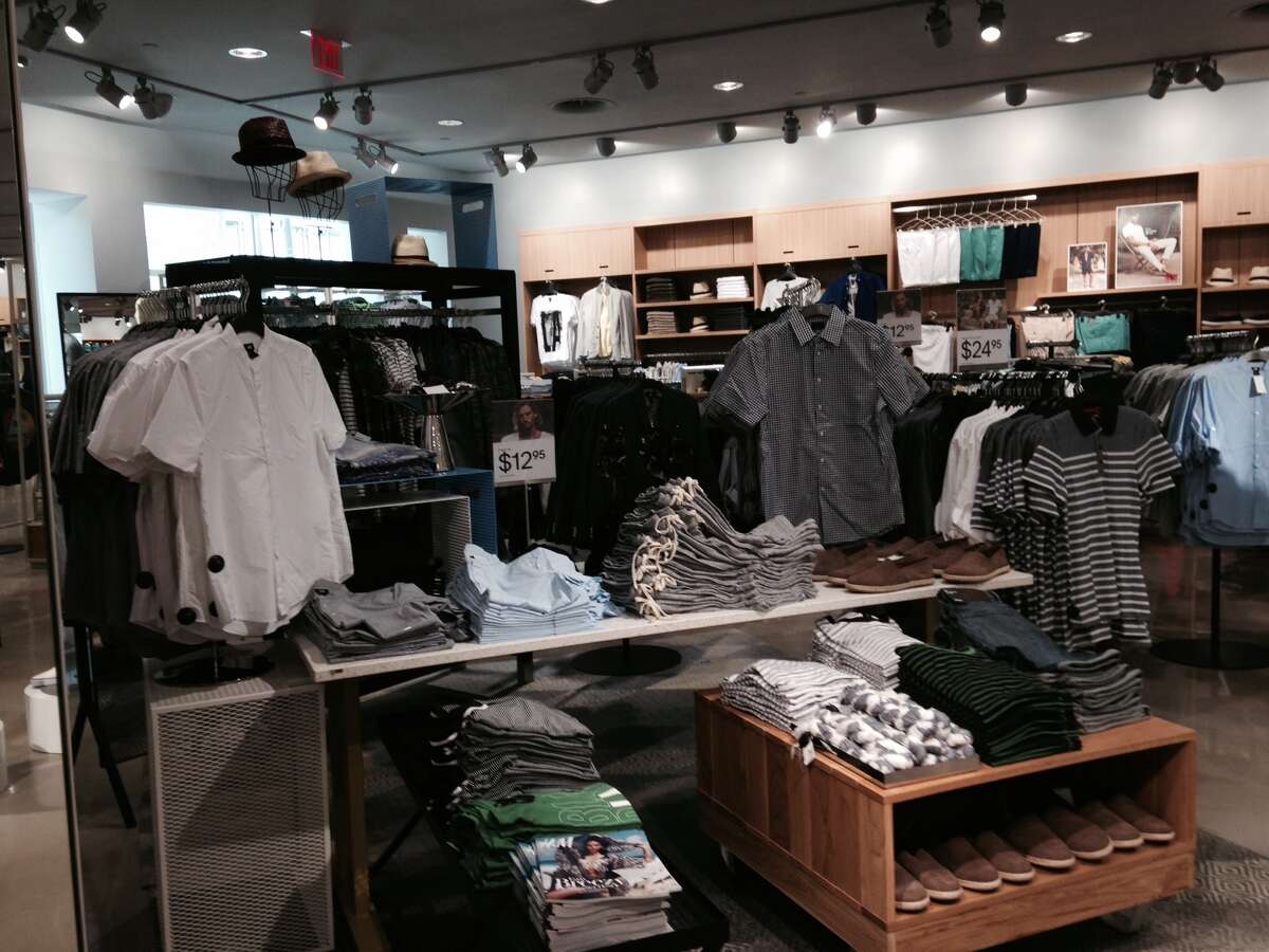 H&M will open even bigger San Antonio store at Rivercenter mall