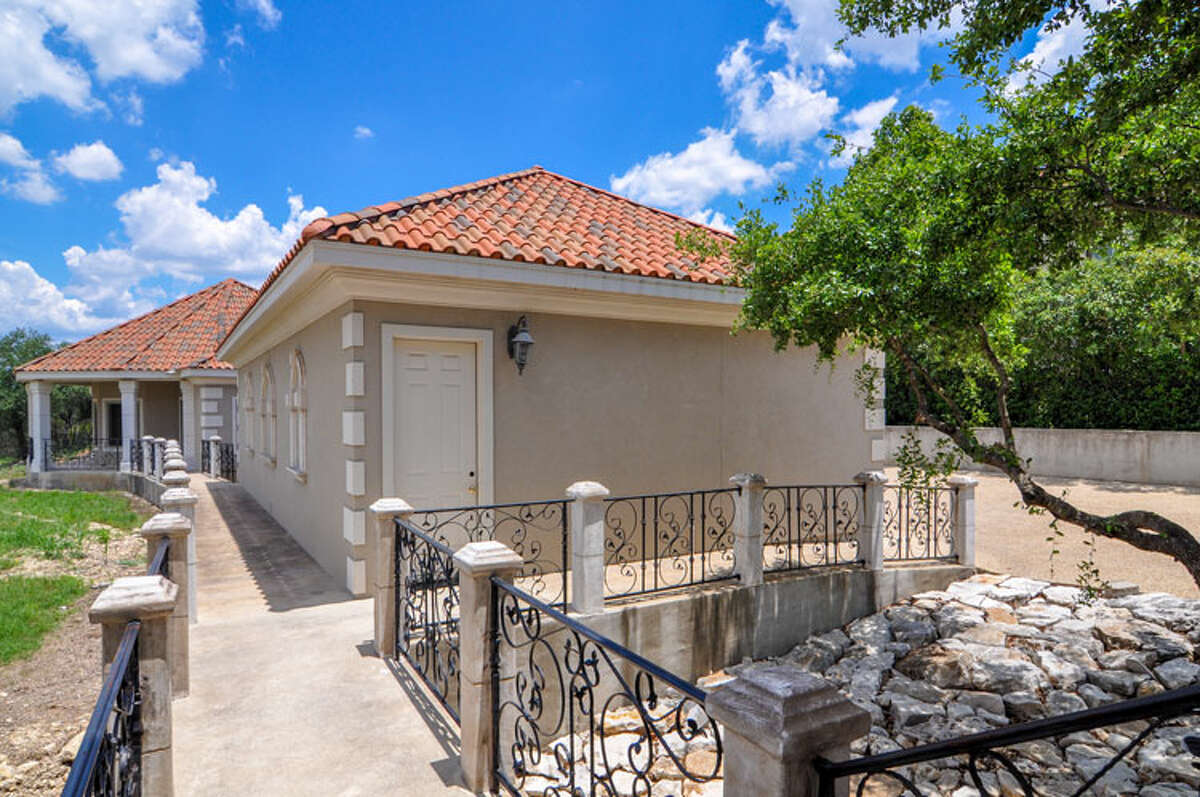 1507 Greystone Ridge, Greystone Estate, San Antonio, TX 78258