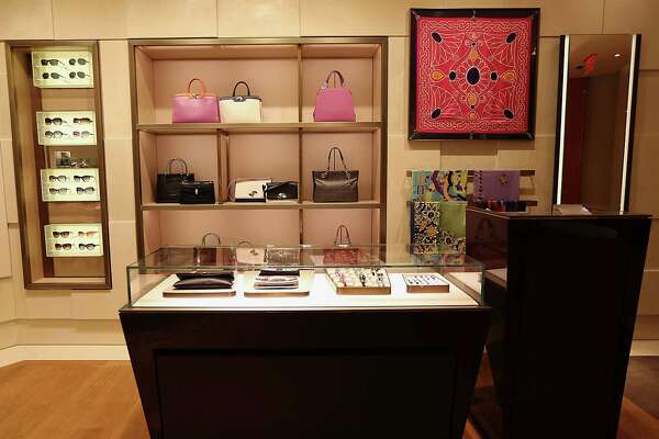 Louis Vuitton: Luxury Shopping to The Woodlands