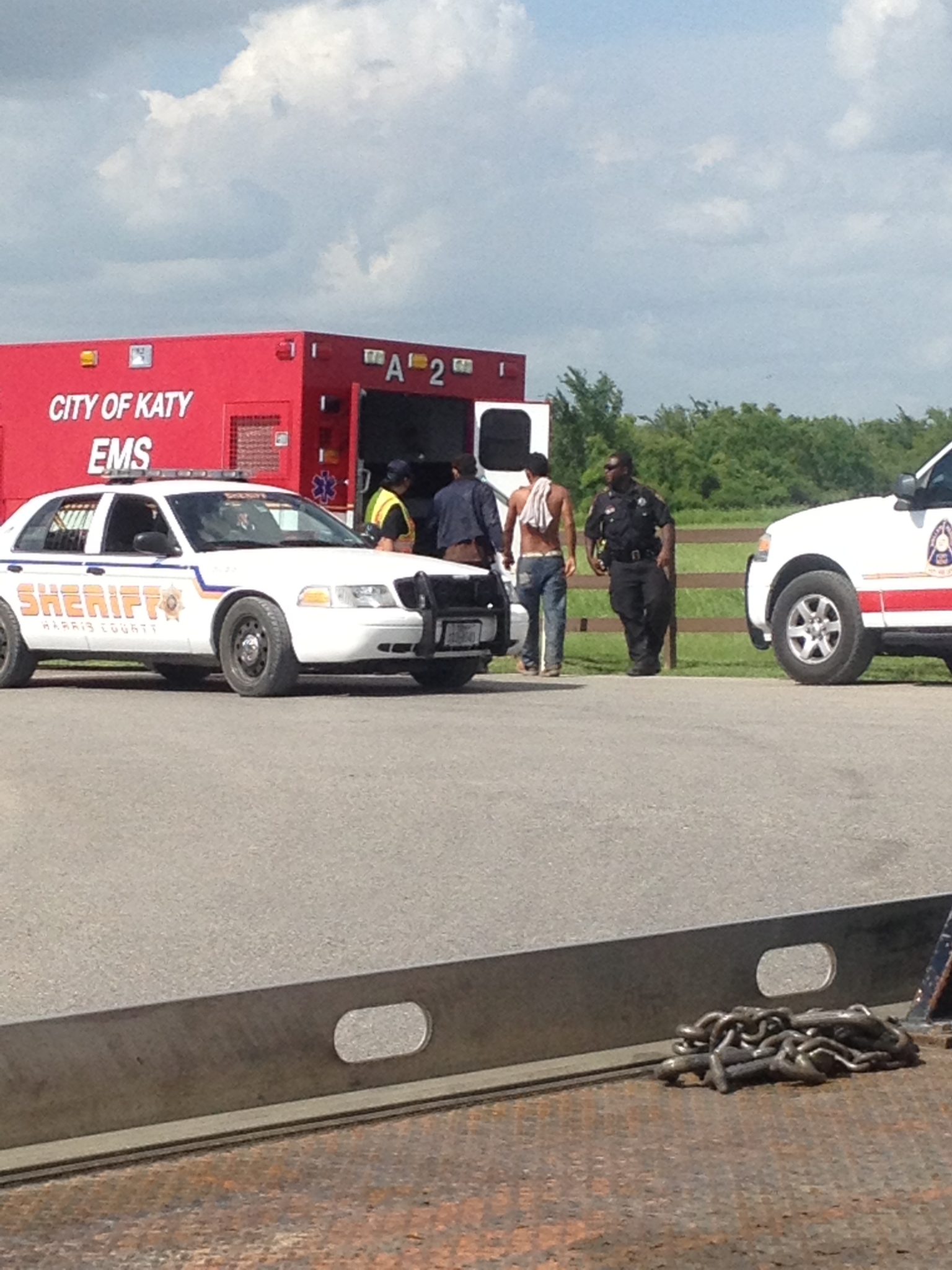 Authorities 15 flee after Katy crash