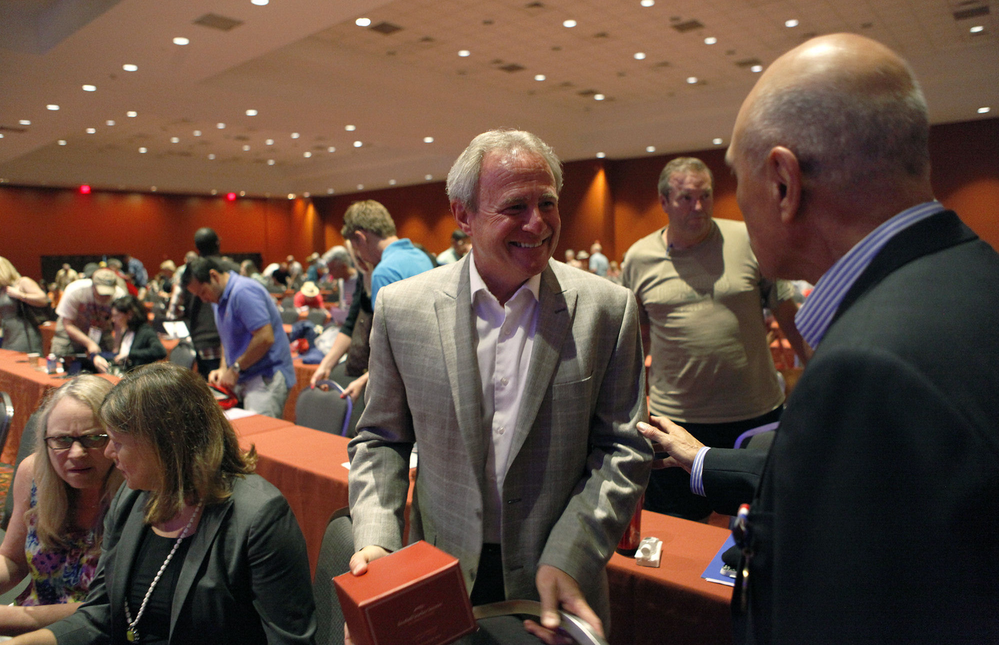 Morton calls for attorneys to utilize new law in speech downtown