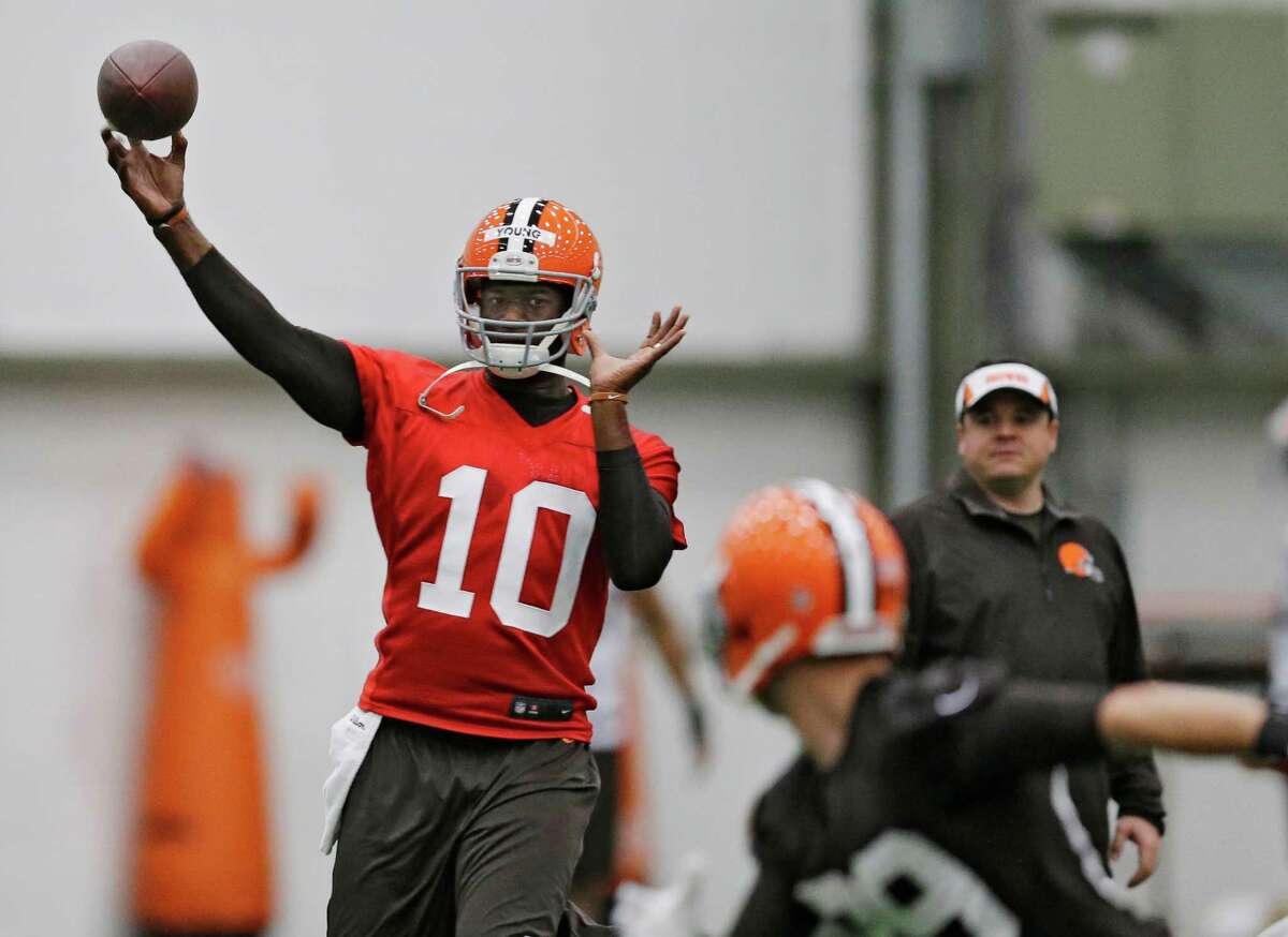 Today in Pro Football History: Rookie of the Year: Vince Young, 2006