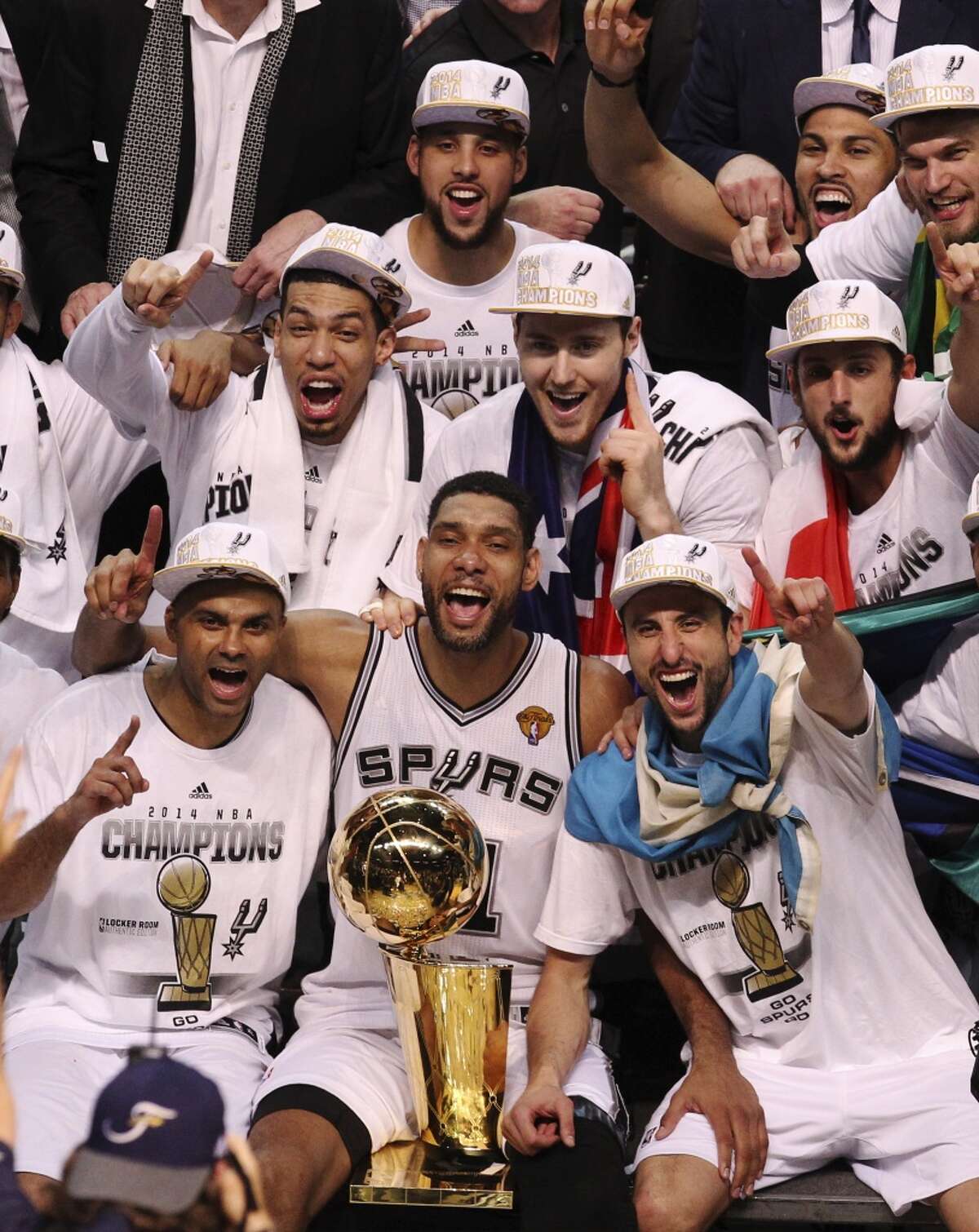 Spurs to celebrate win Wednesday in River Parade