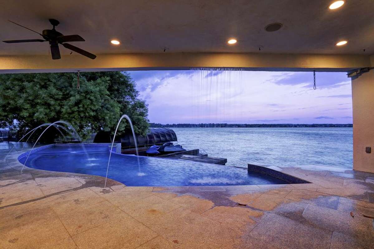 Lake Conroe home is perfect for summer fun