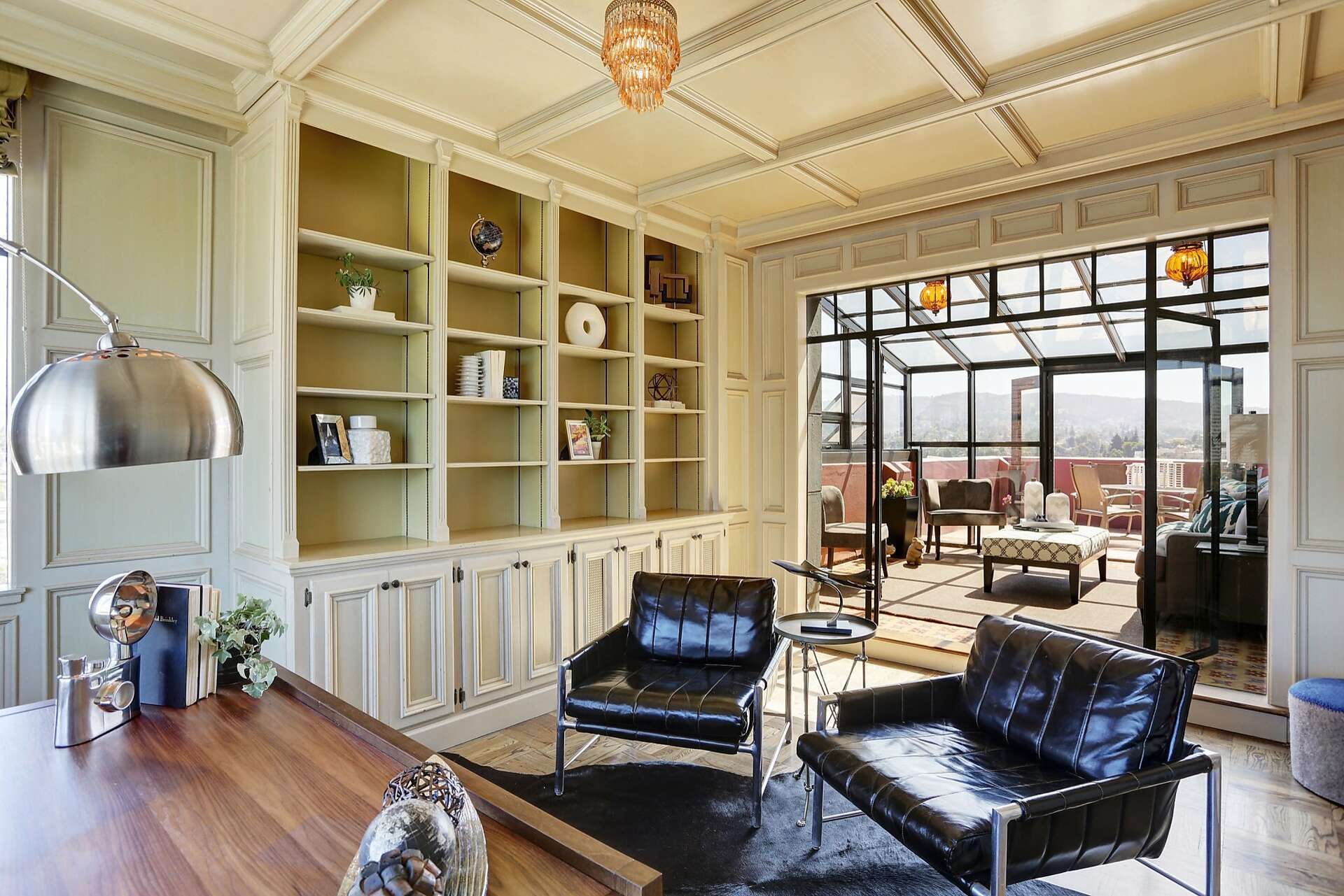 Hot Property: Oakland penthouse highlighted by glass atrium