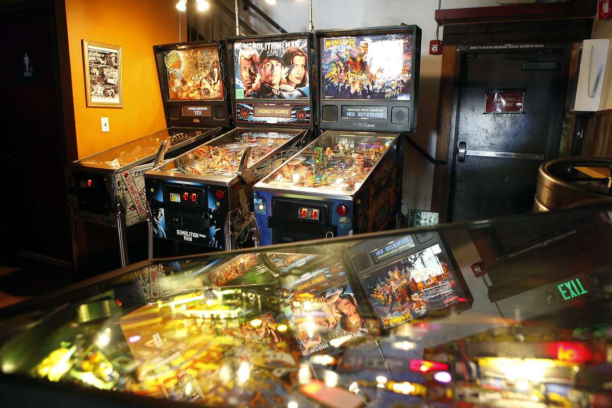 Jackpot! Oakland decriminalizing pinball machines