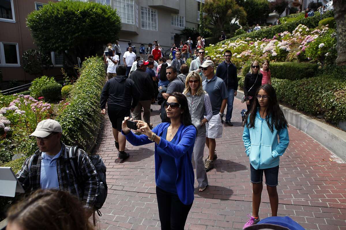 No cars on Lombard? No problem