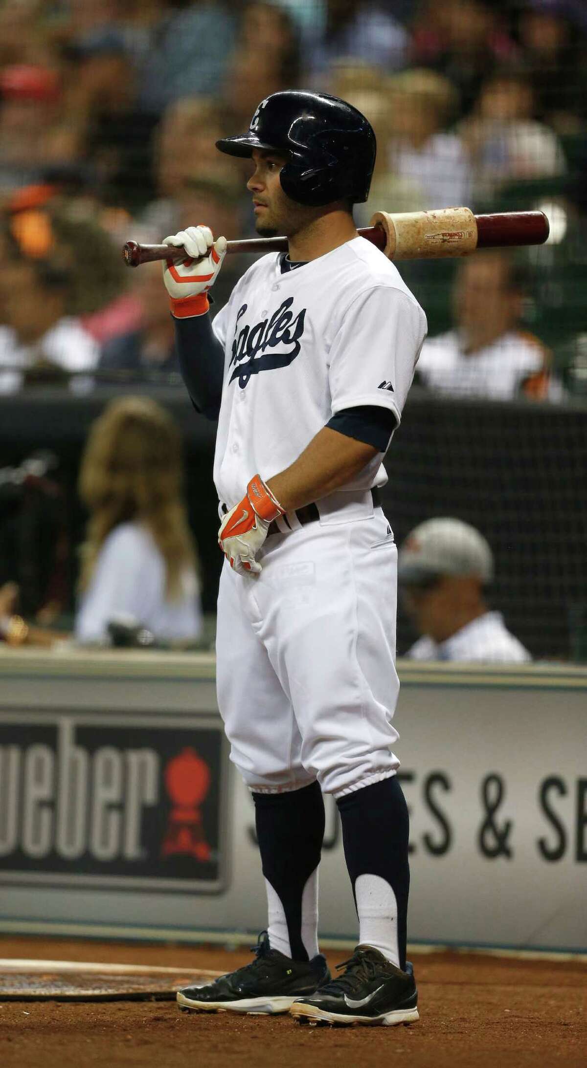 Jose Altuve Shows Off Jump Swing, Makes Contact On Pitch Over His