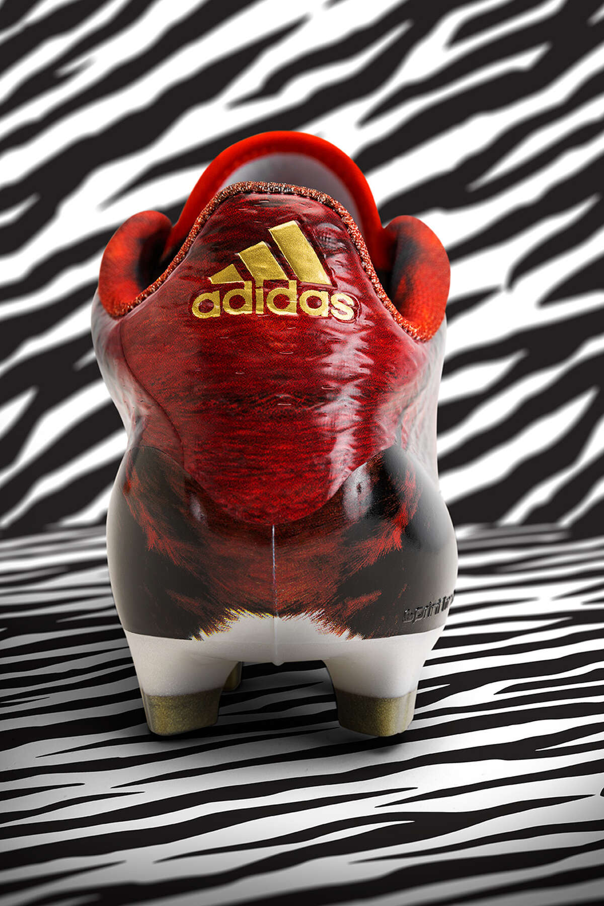 snoop dogg adidas football cleats