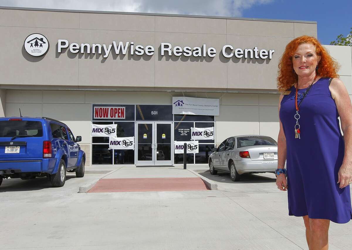 Fort Bend Women's center expands resale store in Richmond