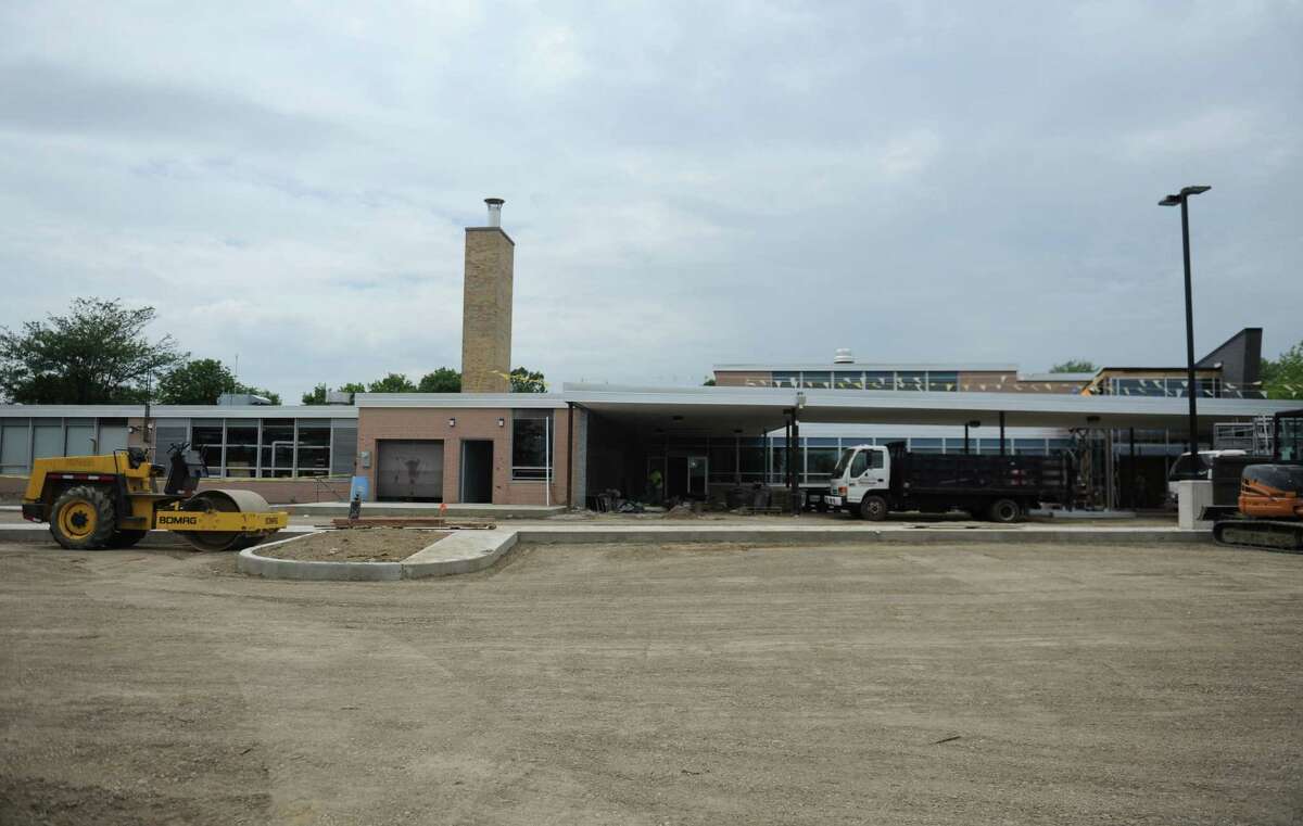 Newest Danbury school on track to open