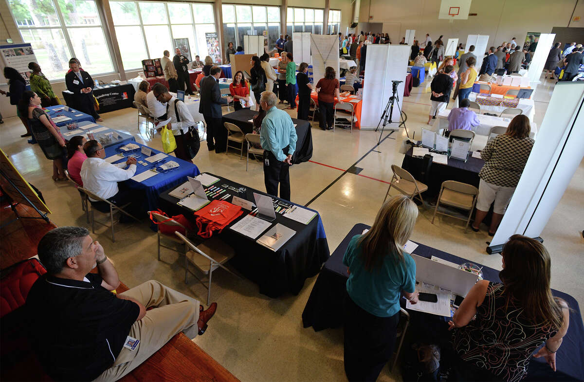Hundreds trek through BISD's job fair