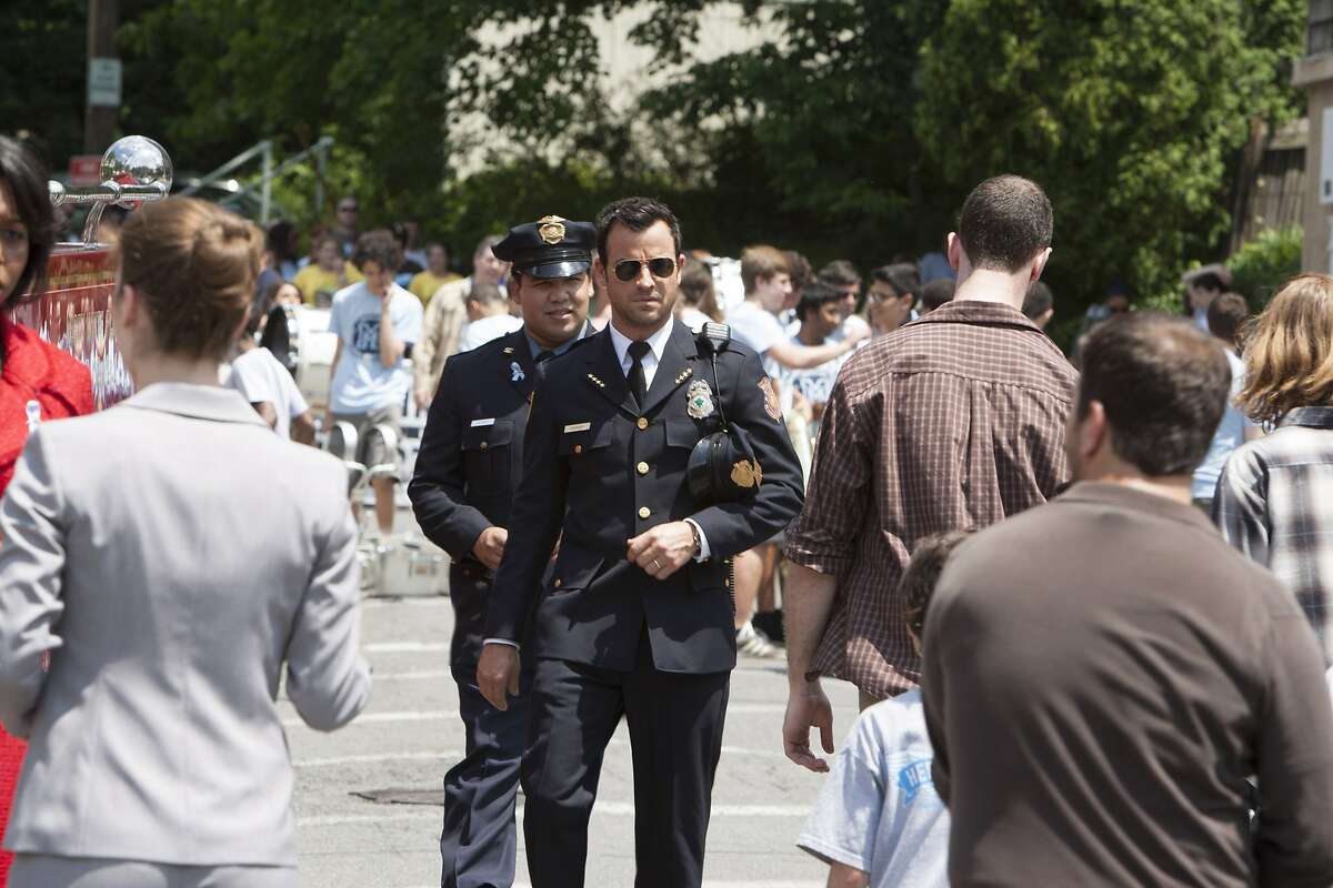 HBO Warner Brothers The Leftovers- Pilot 2013 Cast: Justin Theroux- Kevin Amanda Warren- Mayor Lucy Warburton Frank Harts- Officer Dennis Luckey