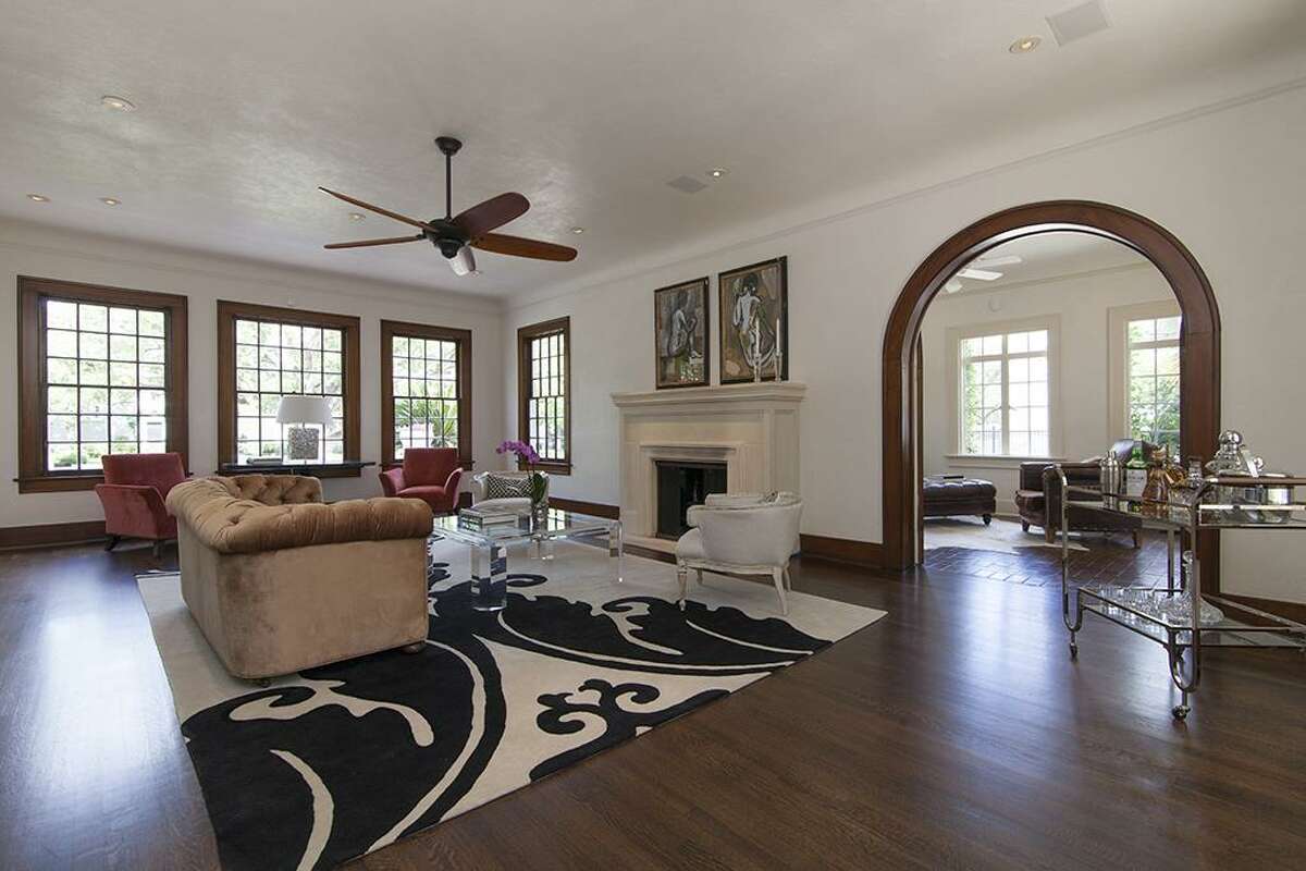 8 Houston dream homes for sale