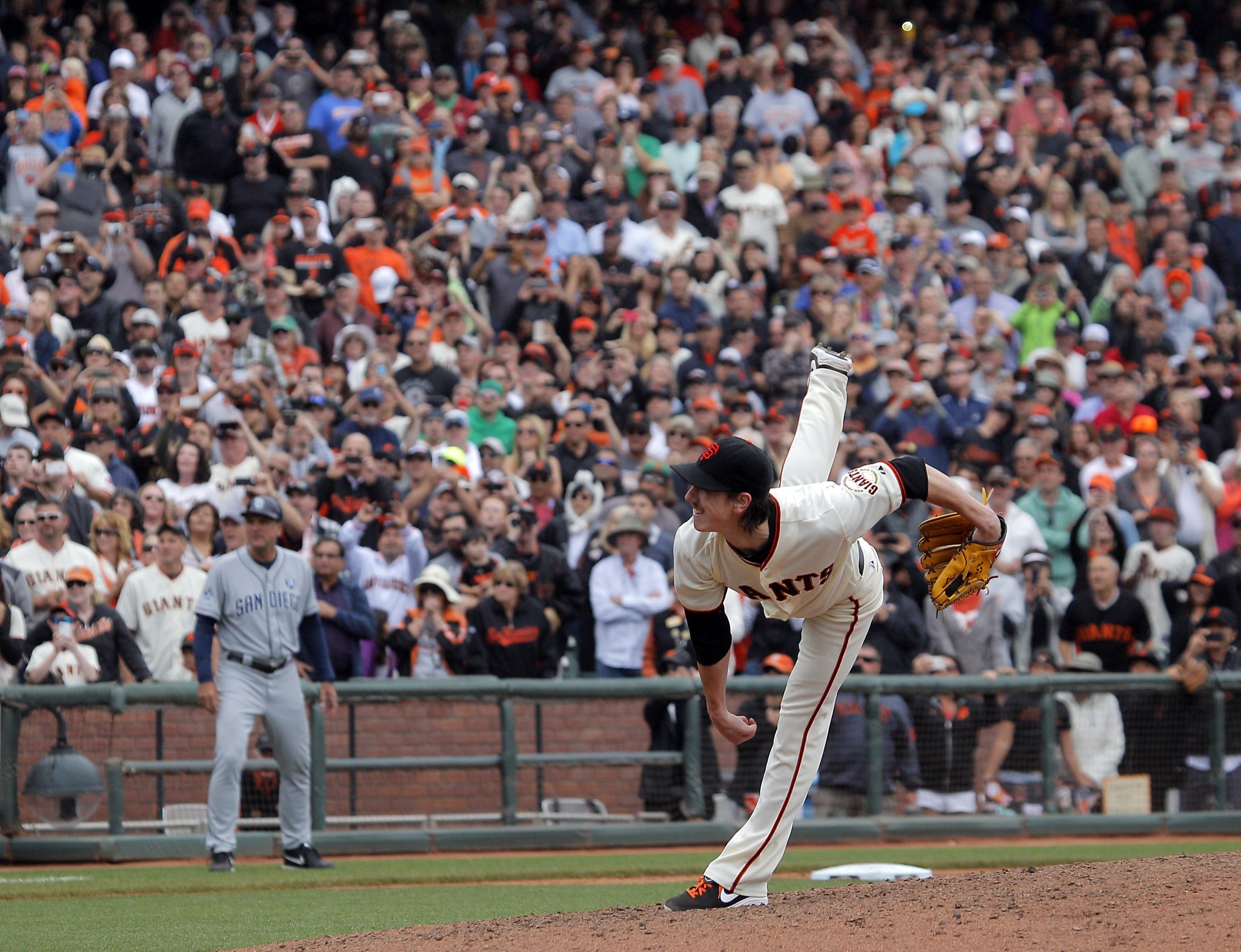 Does Tim Lincecum's Hip Surgery Spell the End of 'The Freak' in Giants  Orange?, News, Scores, Highlights, Stats, and Rumors