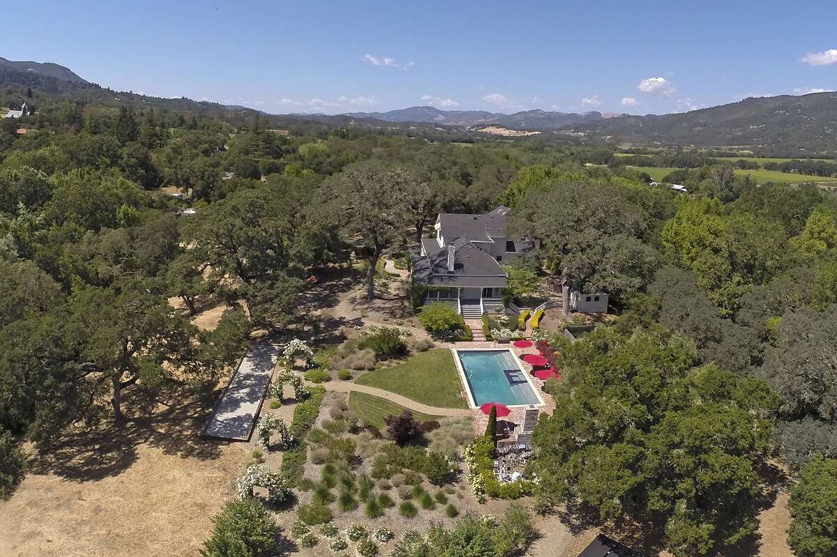 Sonoma farmhouse transformed into luxurious villa