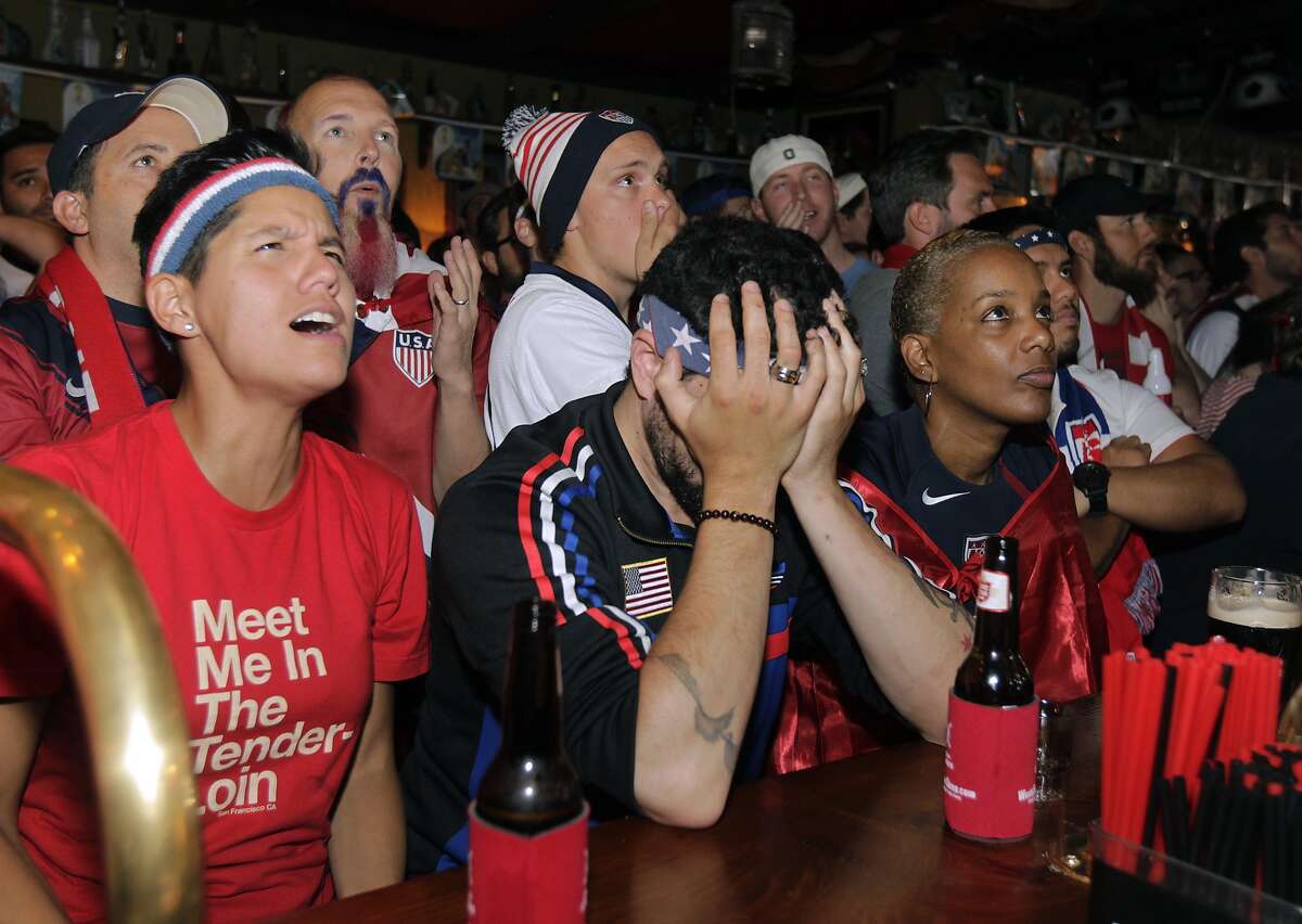 As U.S. loses but advances, fans go wild