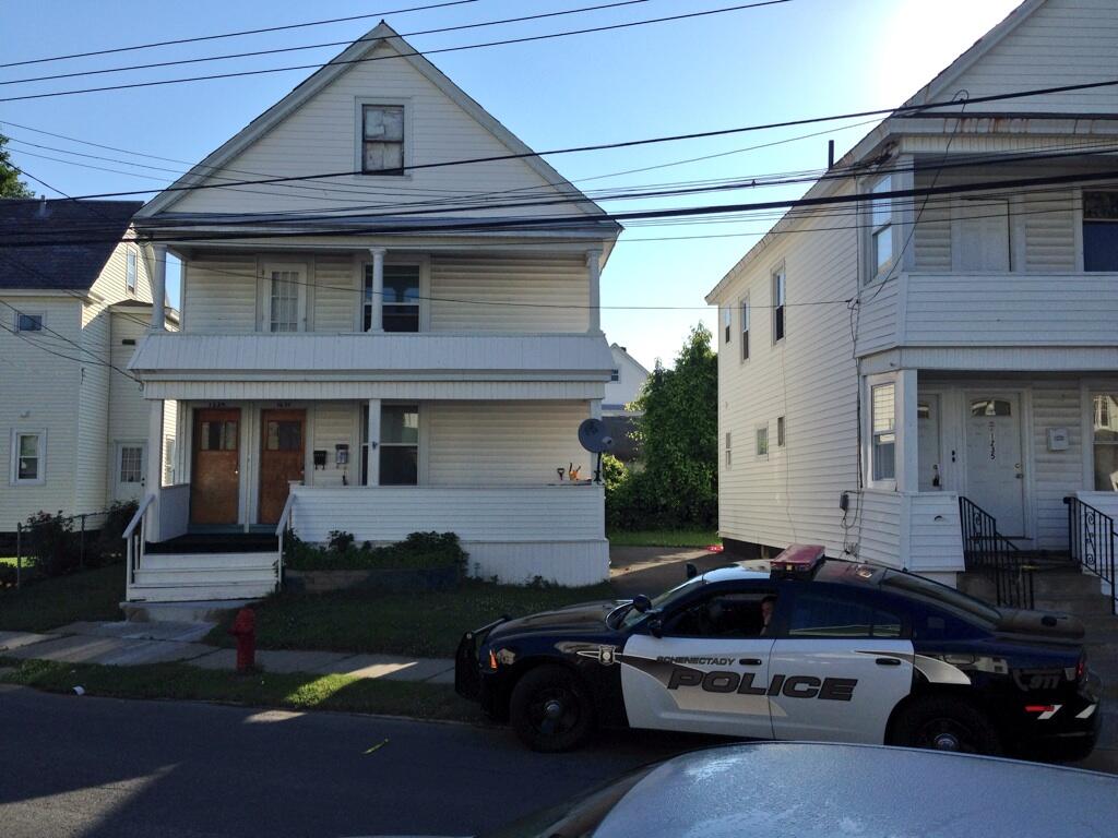 Police investigating shooting that wounded a man in Albany