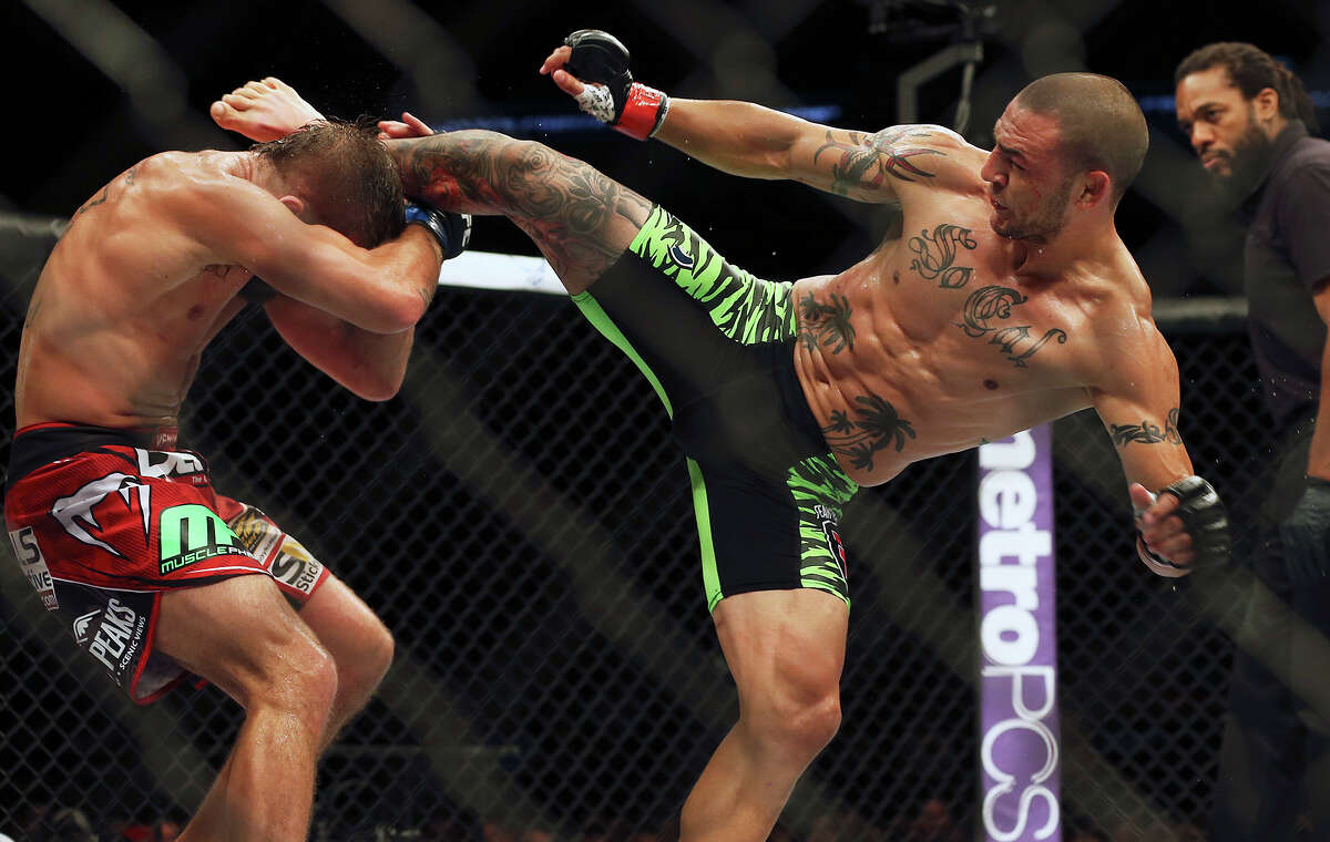 Swanson’s striking sinks Stephens in UFC Fight Night 44