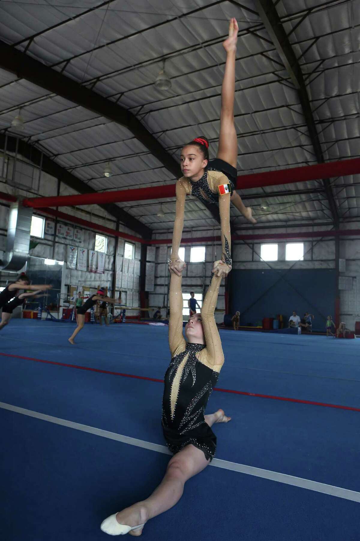 San Antonio teens represent Mexico at world gymnastics competition in Paris