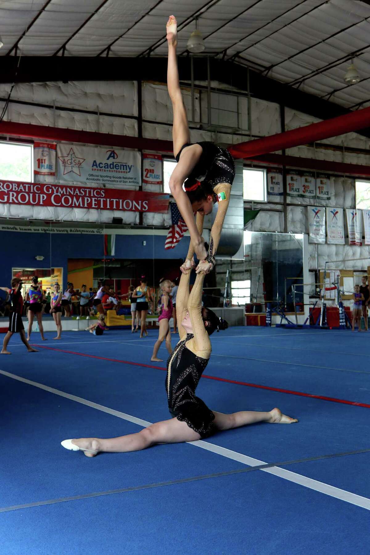 San Antonio teens represent Mexico at world gymnastics competition in Paris