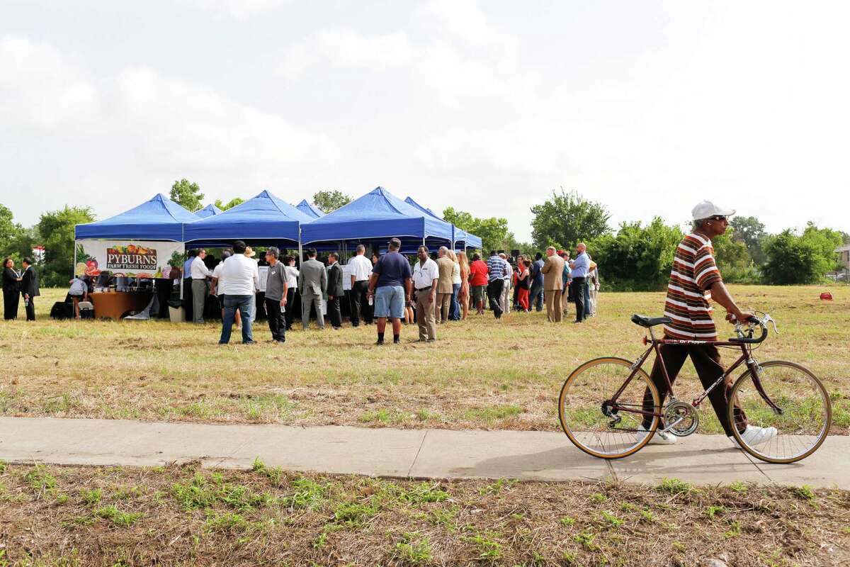 An oasis to bloom in a Houston food desert