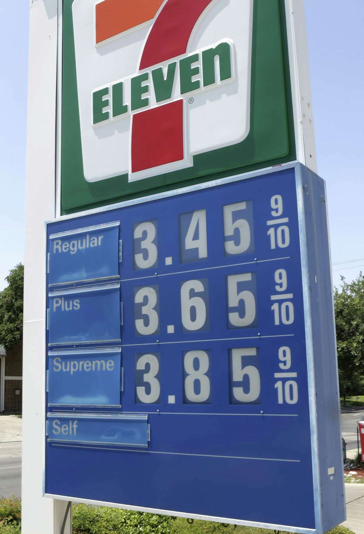 S.A.'s average price for unleaded increased less than a penney in the past week.