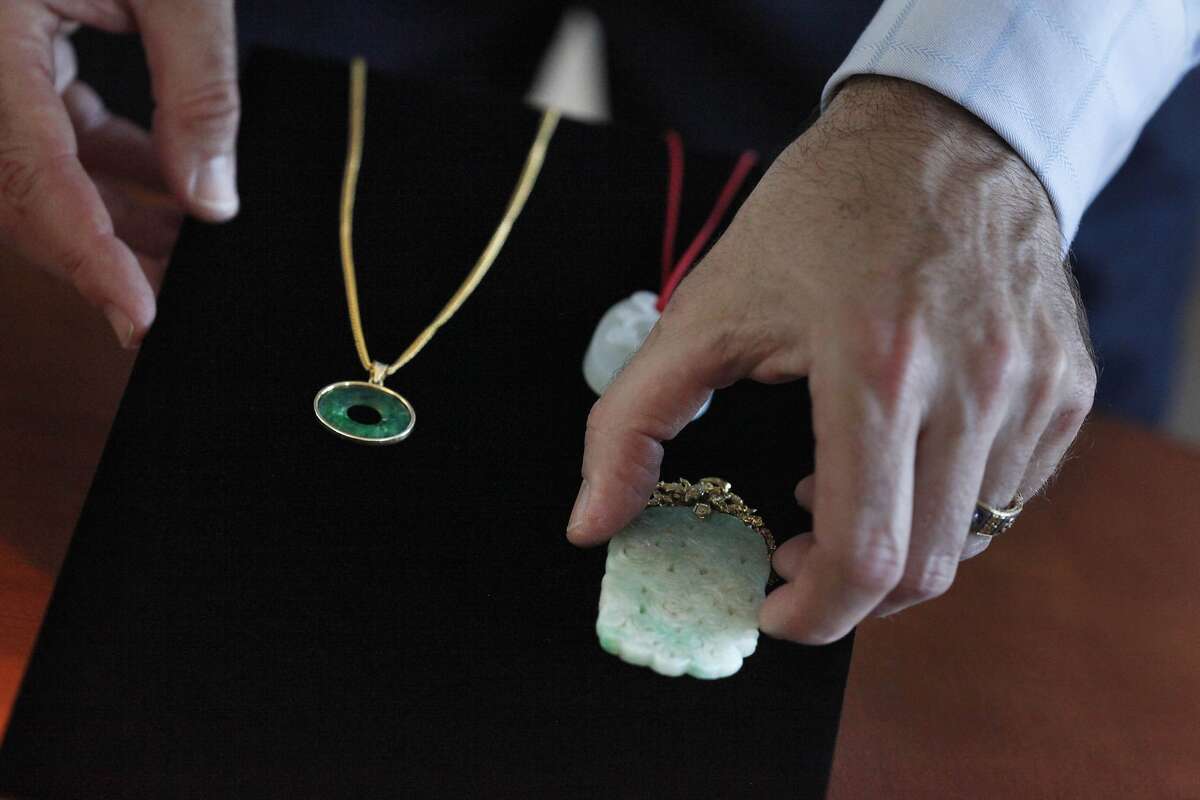 'Antiques Roadshow' jewelry appraiser shares dazzling life