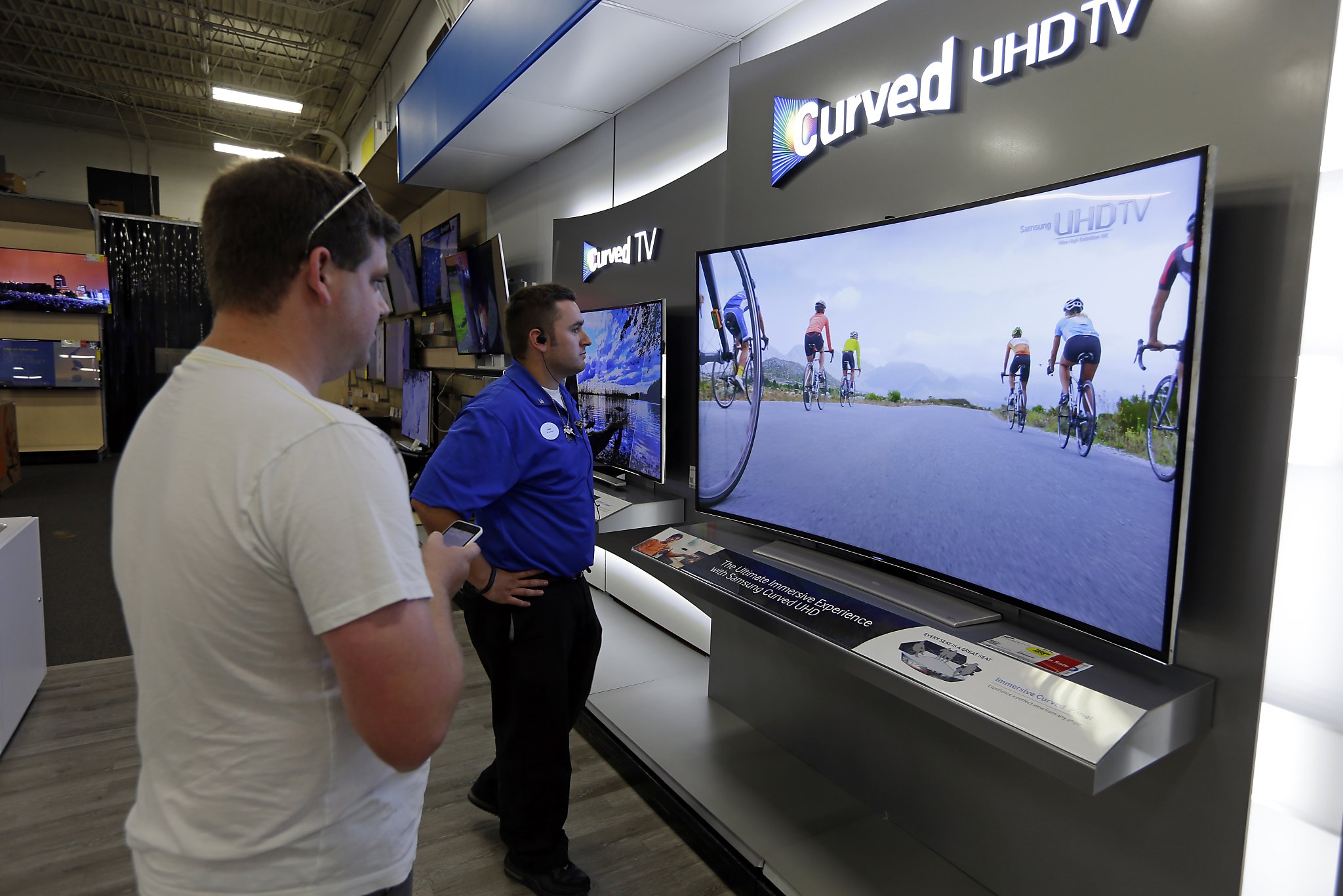 Big screen TVs Give Way To Supersize screen TVs SFGate