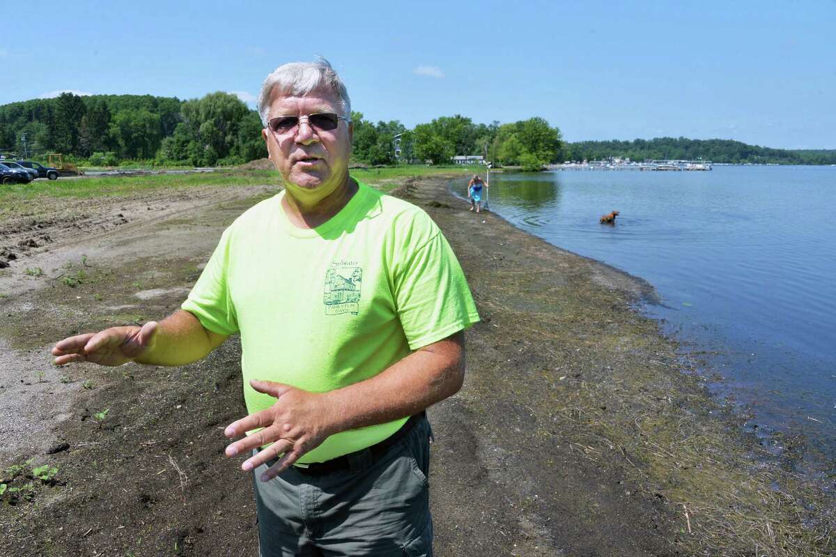 Photos Brown's Beach