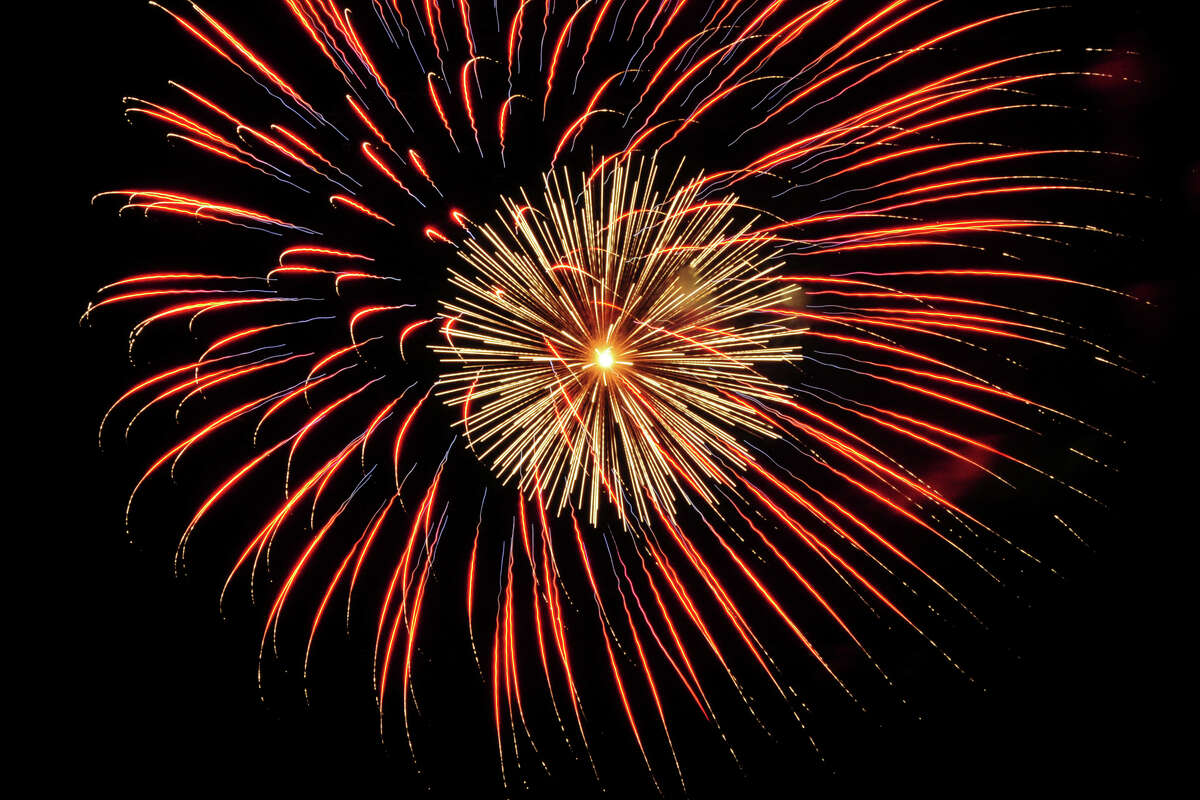 Where to watch fireworks, see parades in the San Antonio area on 4th of