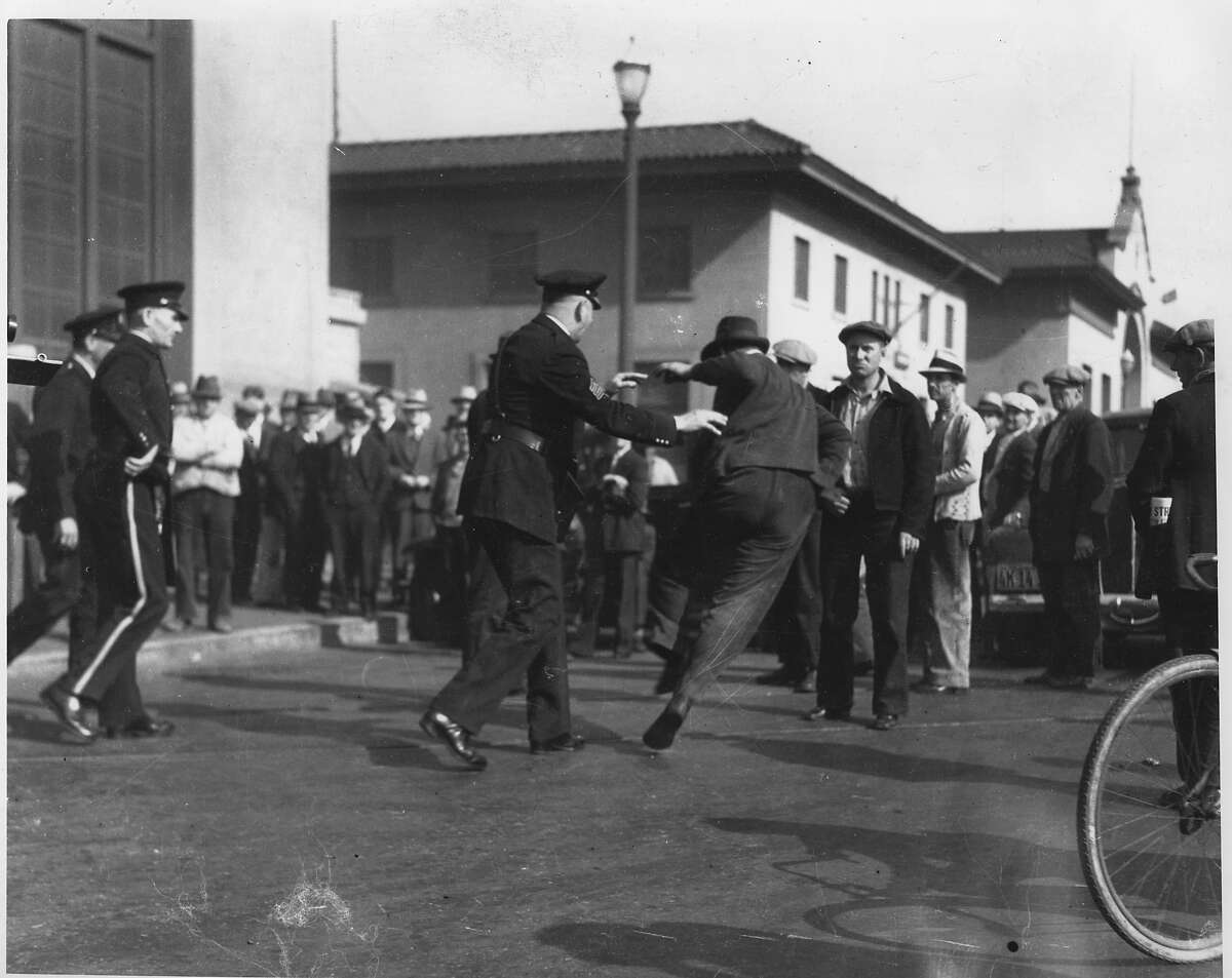 San Francisco Waterfront strike 1934 Longshoremen likely Chronicle photo but this appears to be a reprint. ran 3/31/1987, p. 2