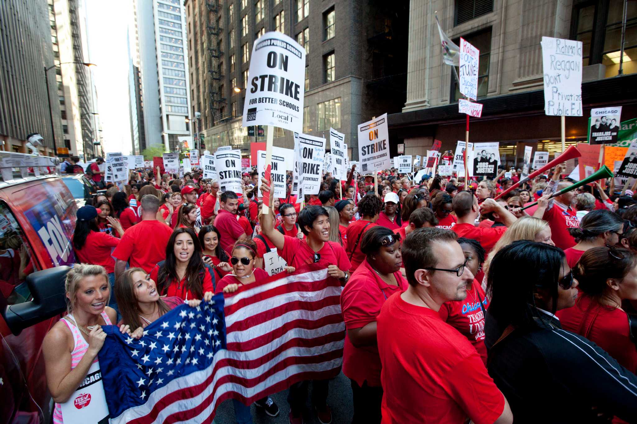 Government unions gaining