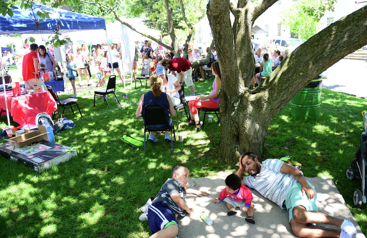 Family Fun Fest celebrates Fairfield history with a holiday spirit