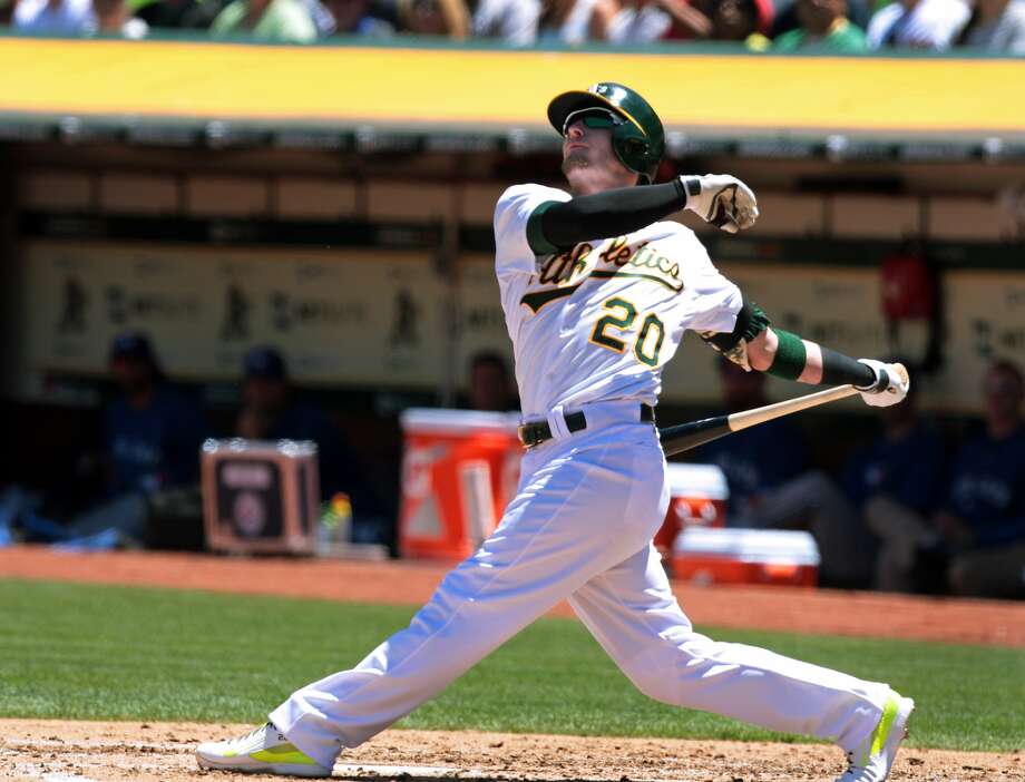 A’s trade Donaldson to Blue Jays for four players - SFGate