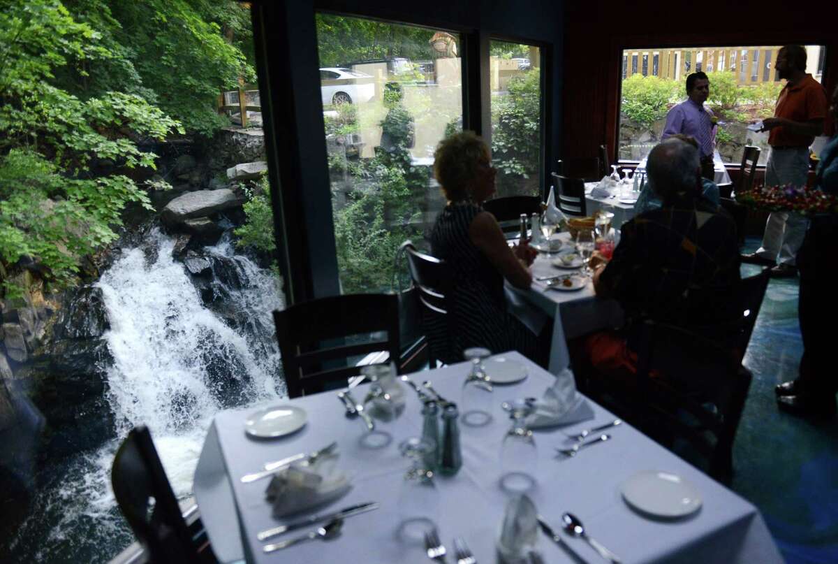New Danbury restaurant brings Padanaram Brook tableside