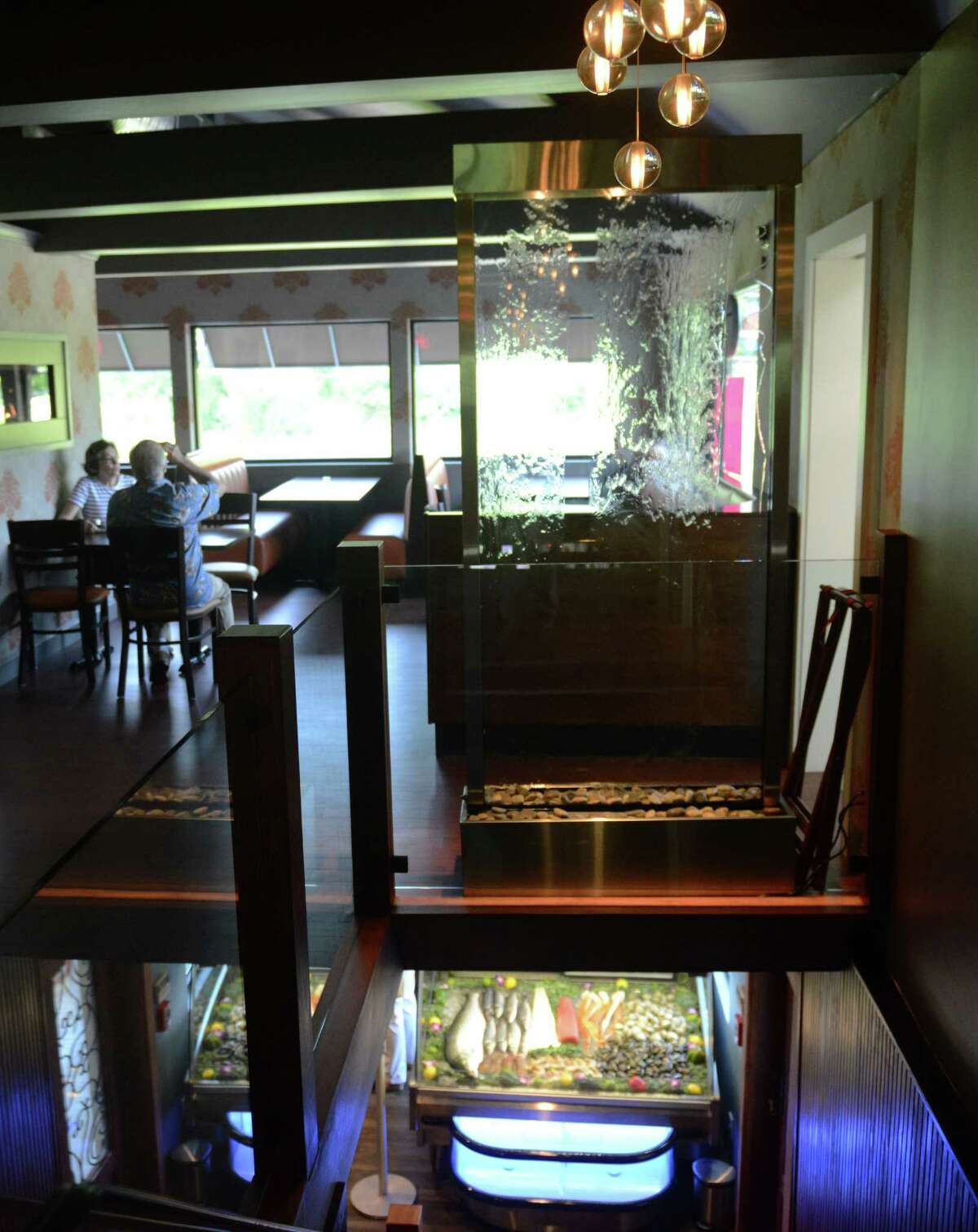 New Danbury restaurant brings Padanaram Brook tableside