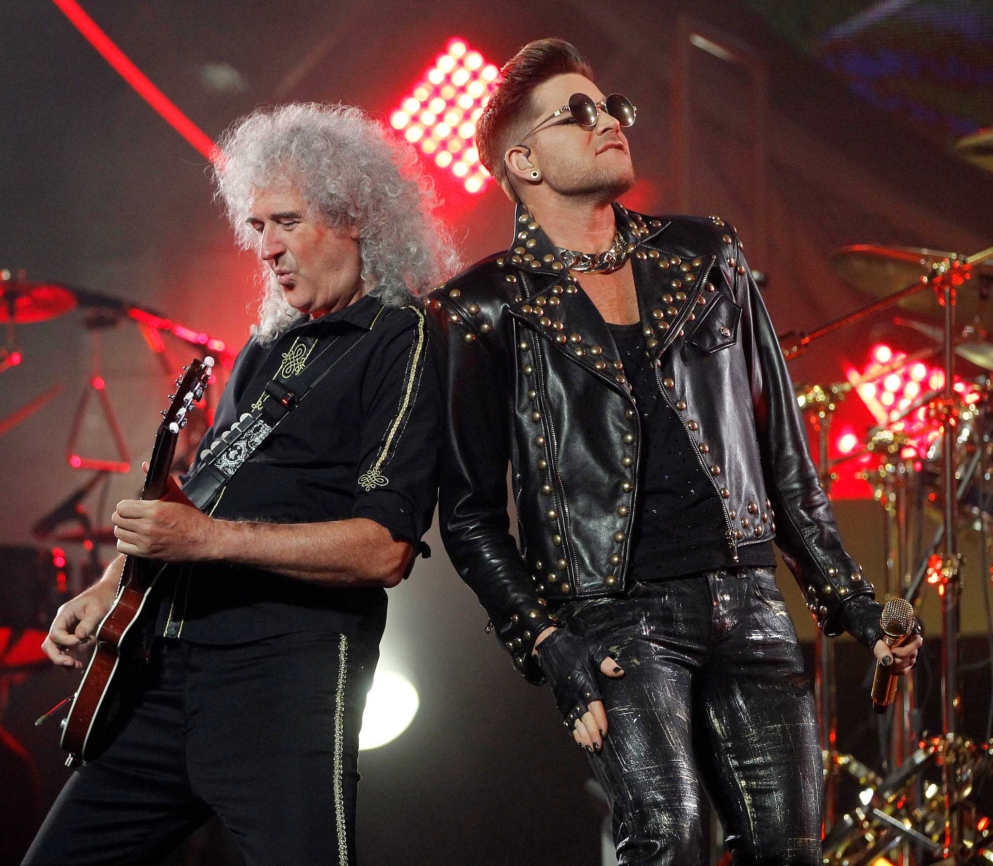 Review: With Lambert in the lead, Queen brings back musical memories ...