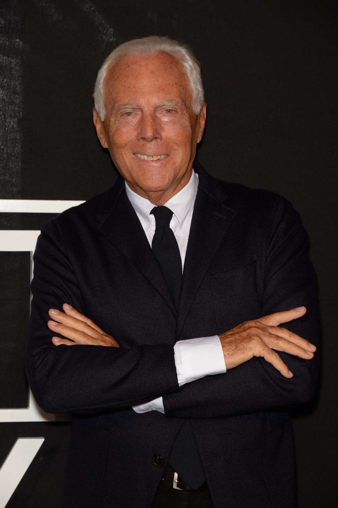 Giorgio armani фото