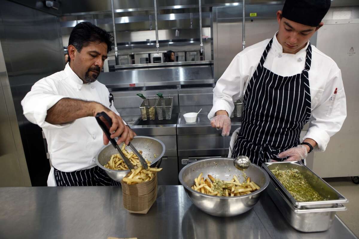 'Wineandcheese crowd' to open Levi's Stadium