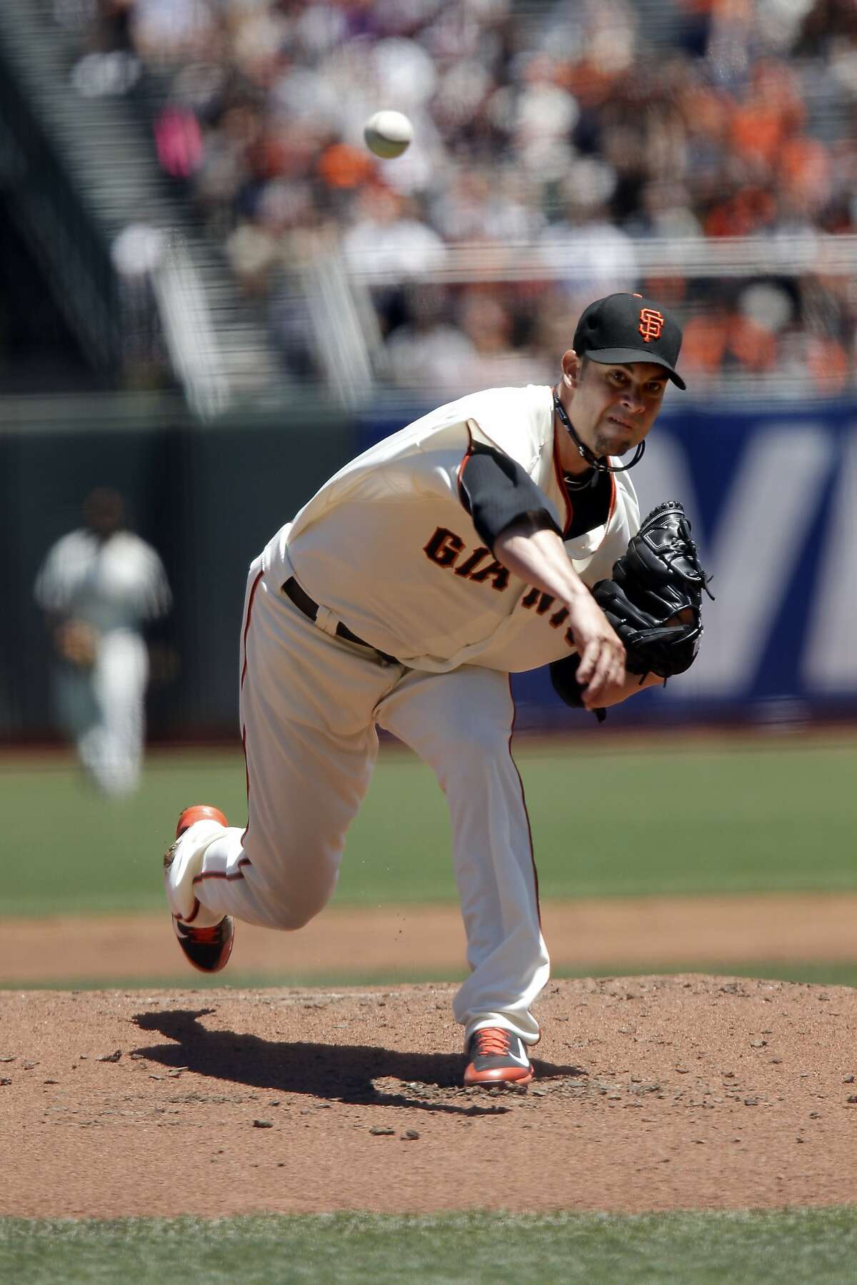 Giants Vogelsong Again Gets No Support In 4th Straight Loss